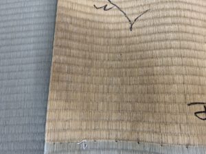 オシッコのシミ