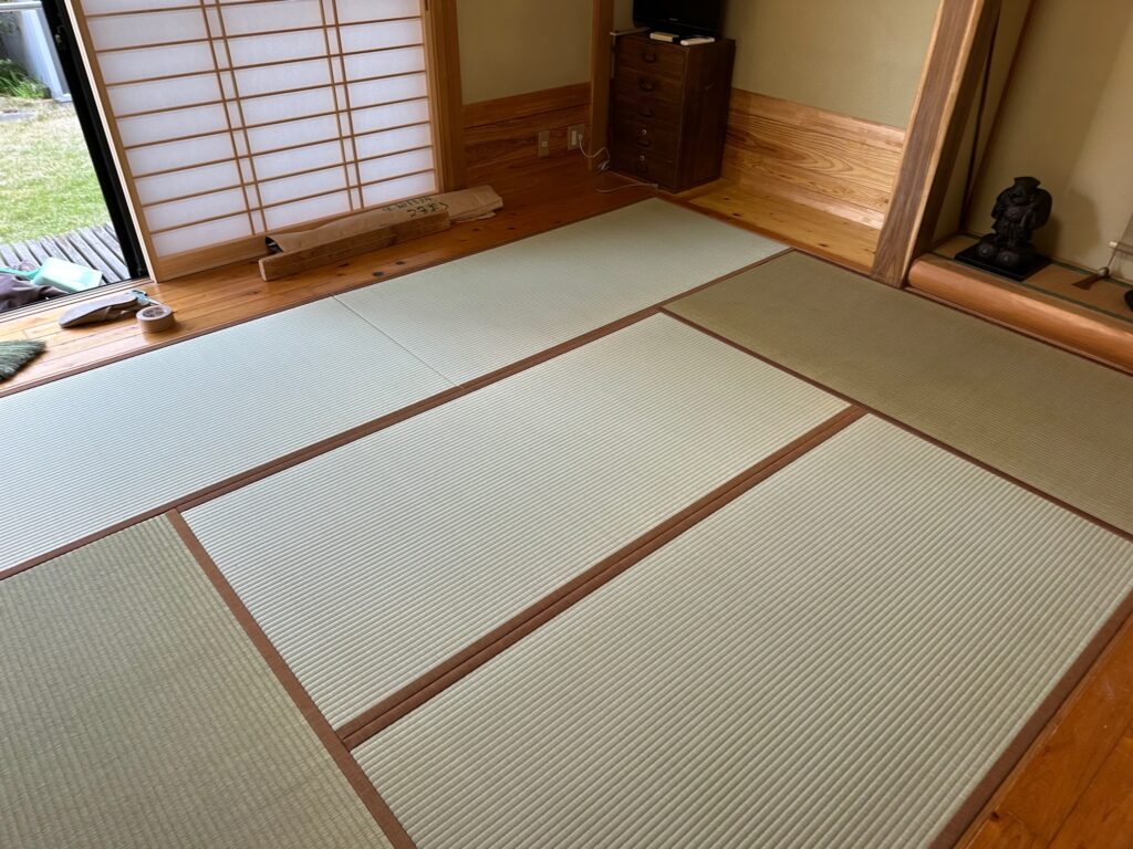 新畳の納めが完了