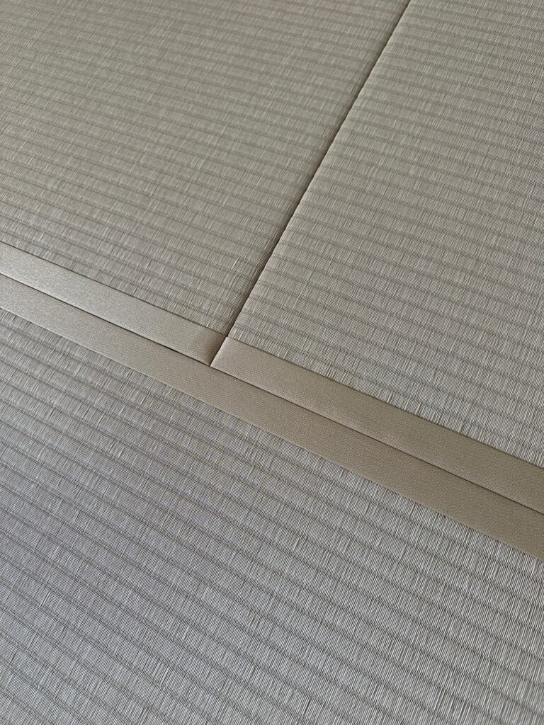 銀白灰桜色にストリーム縁№15